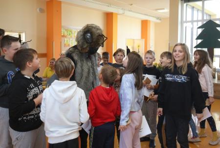SLOVENSKI ZAJTRK OŠ CERKNICA 4A FOTO LJUBO VUKELIČ